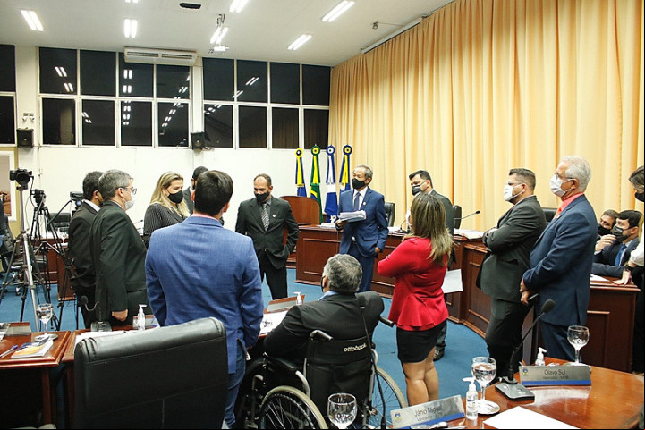 Sessão da Câmara de Vereadores de Dourados, ontem à noite (Valdenir Rodrigues)