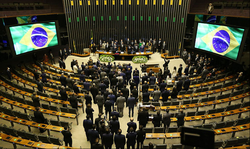 Neste ano, podem trocar de sigla somente os deputados (Imagem: