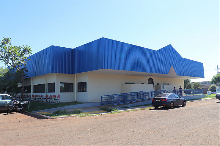 Os pais devem aguardar a ligação da escola para retirar os kits. Foto: Assecom